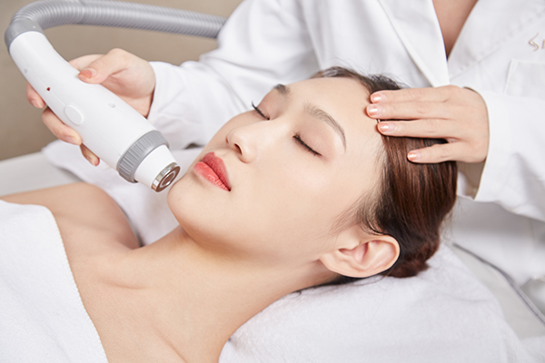 美容院長期沒來店的顧客該如何邀約？